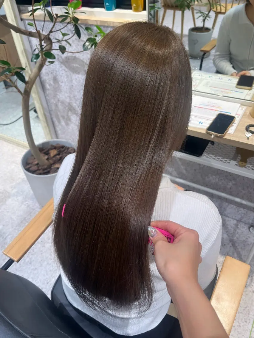 ロング カラー ベージュカラー ブリーチ ダブルカラー ハイトーンカラー オリーブカラー ヘアカラー トリートメント 髪質改善&艶カラー/ ほんだあみ (♡)のヘアスタイル