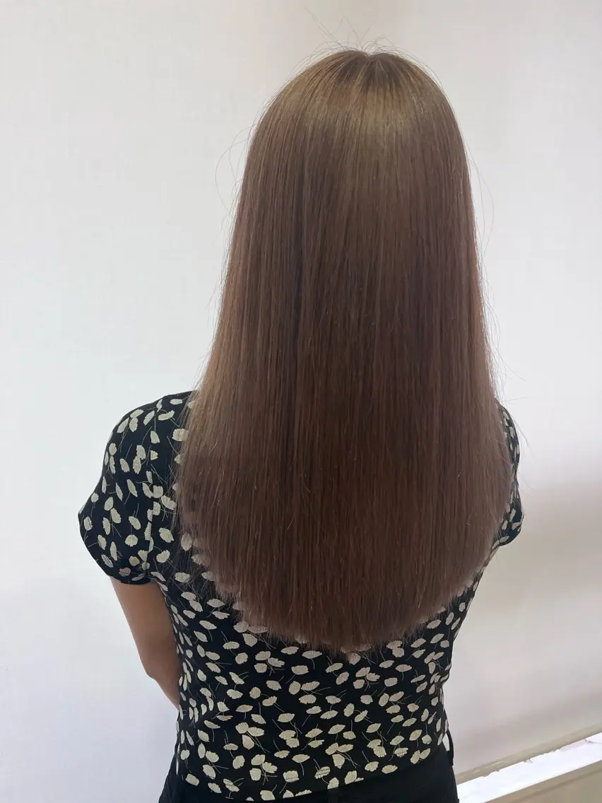 セミロング カラー ヘアアレンジ ベージュカラー ブリーチ ミルクティーベージュ ブリーチなしカラー ヘアカラー トリートメント ヘッドスパ ヘアセット 大宮/山口 竣也のヘアスタイル