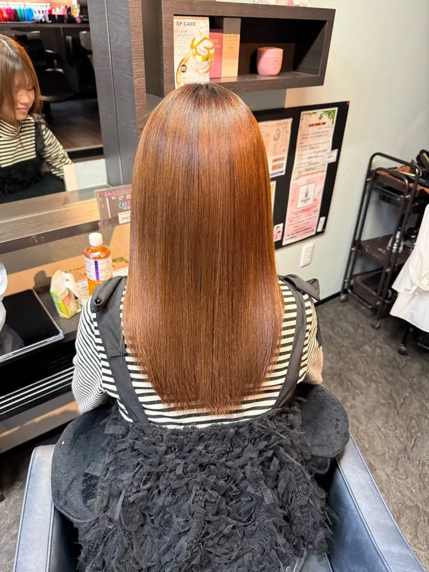 セミロング 縮毛矯正 縮毛矯正 奴賀 詩のヘアスタイル