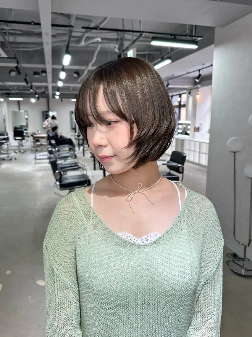ショート ケアカラー ボブ 髪質改善 レイヤーカット トリートメント カット ヘアカラー トリートメント 心斎橋 韓国レイヤ ー指名No.1renのヘアスタイル