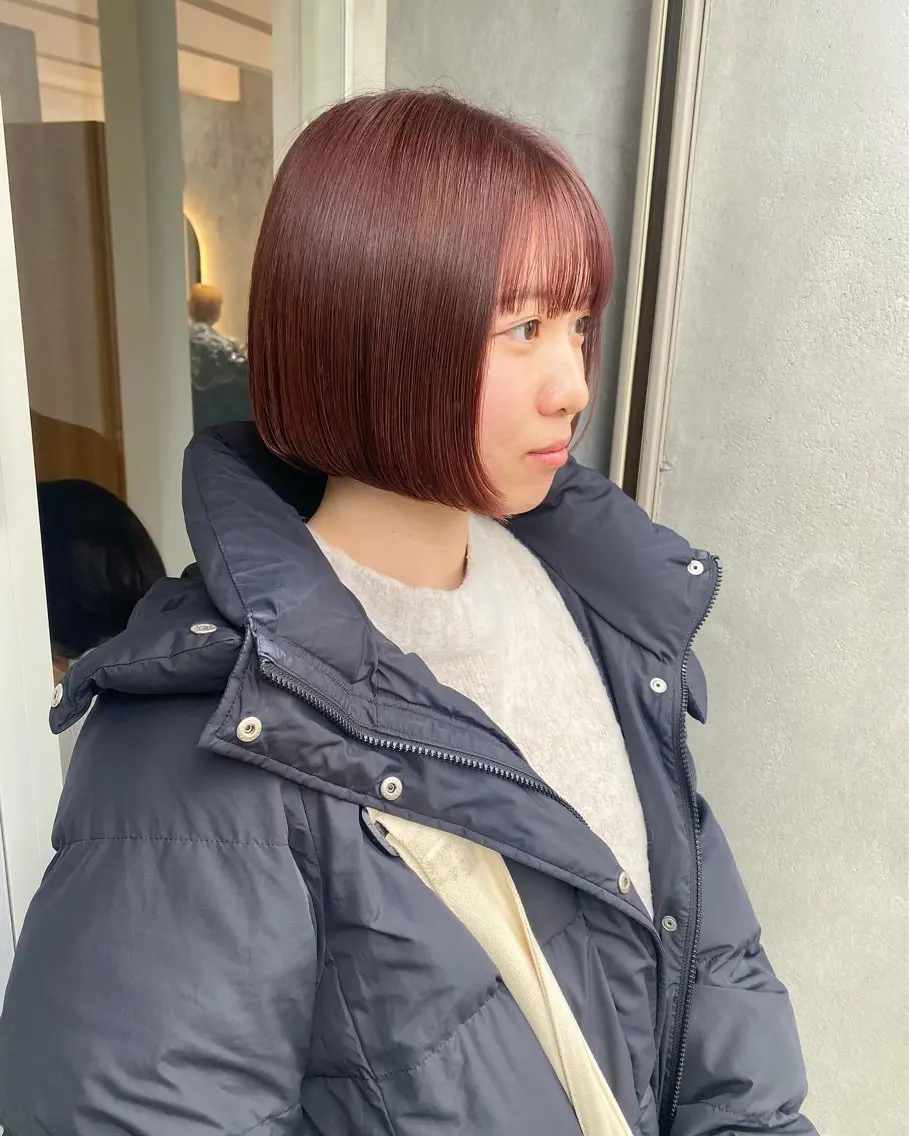 ショート カラー トリートメント カット ヘアカラー トリートメント SHICENEケイ レイヤーカット🦋のヘアスタイル