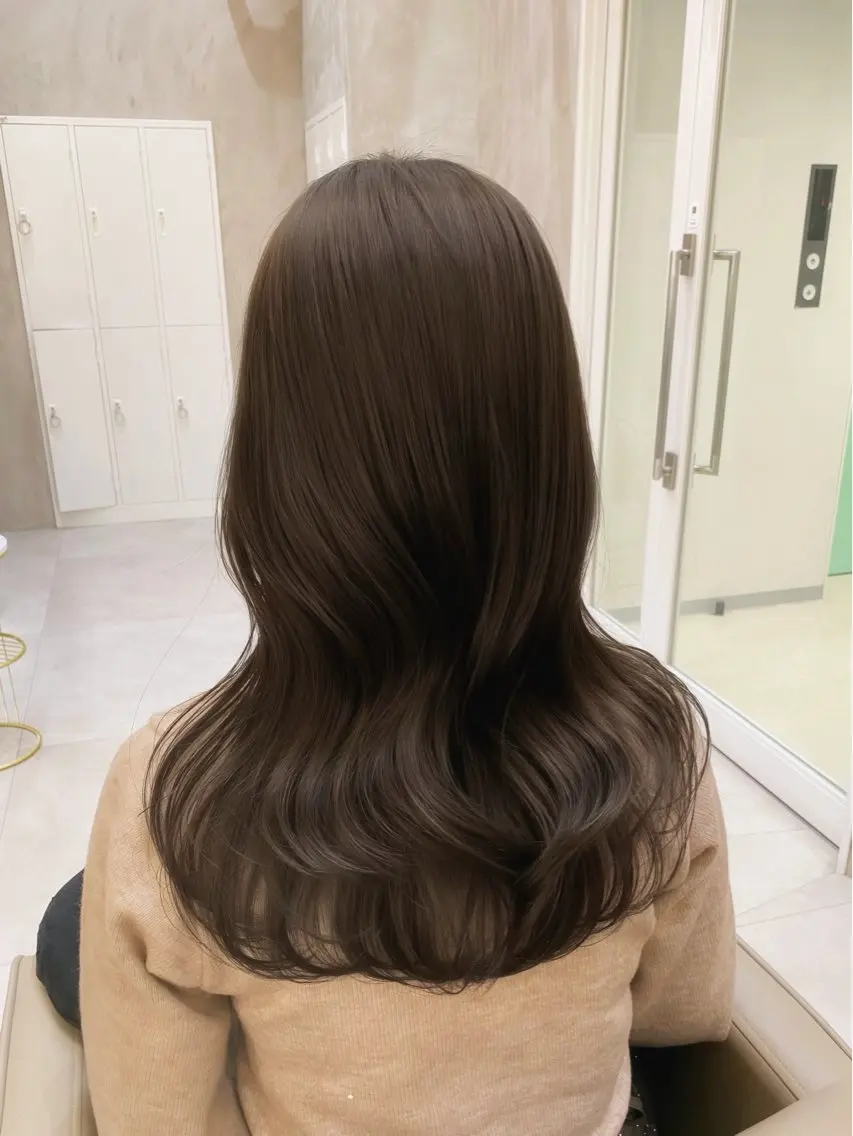 ミディアム カラー ヘアアレンジ ベージュカラー ブリーチ 透明感カラー グレージュ ブリーチなしカラー カット ヘアカラー トリートメント ヘアセット 赤み消し🫧韓国ヘア 🫧藤岡誠也のヘアスタイル