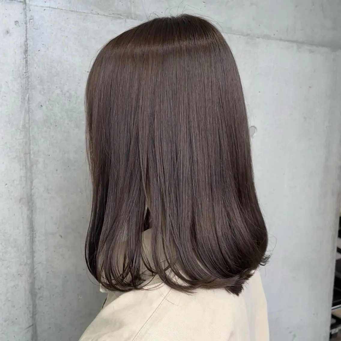 ミディアム aren ／透明感colorのヘアスタイル