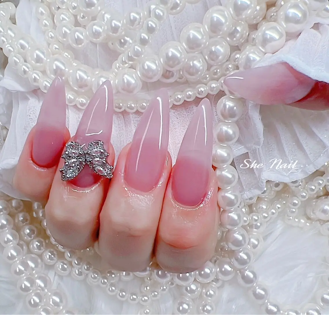 🉐新規ミニモ限定💓✨オフなし　チップ長さ出し  ワンカラー   マグネット　ラメグラ❣️ソフトジェルオフケアみの写真