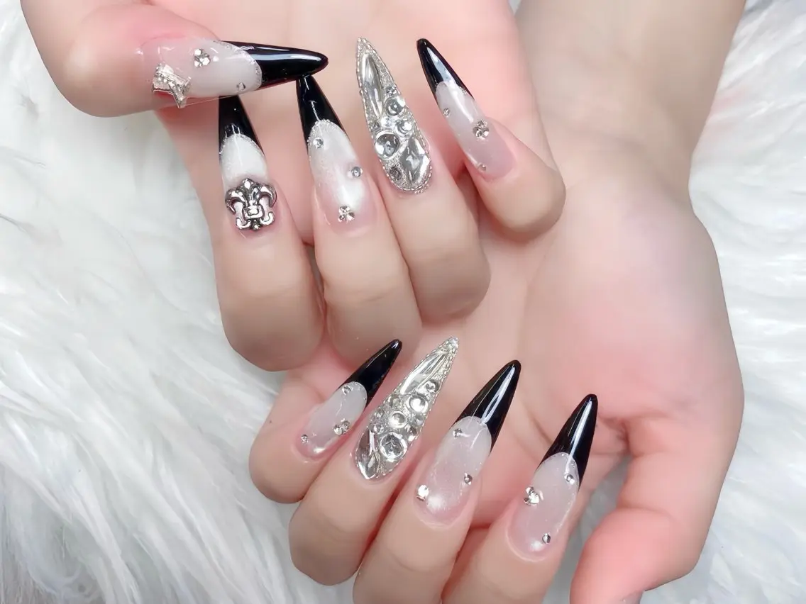 ネイル オーロラネイル チークネイル 桜ネイル クリアネイル ドット ハンドネイル Rin Nail Shinokuboのネイルデザイン
