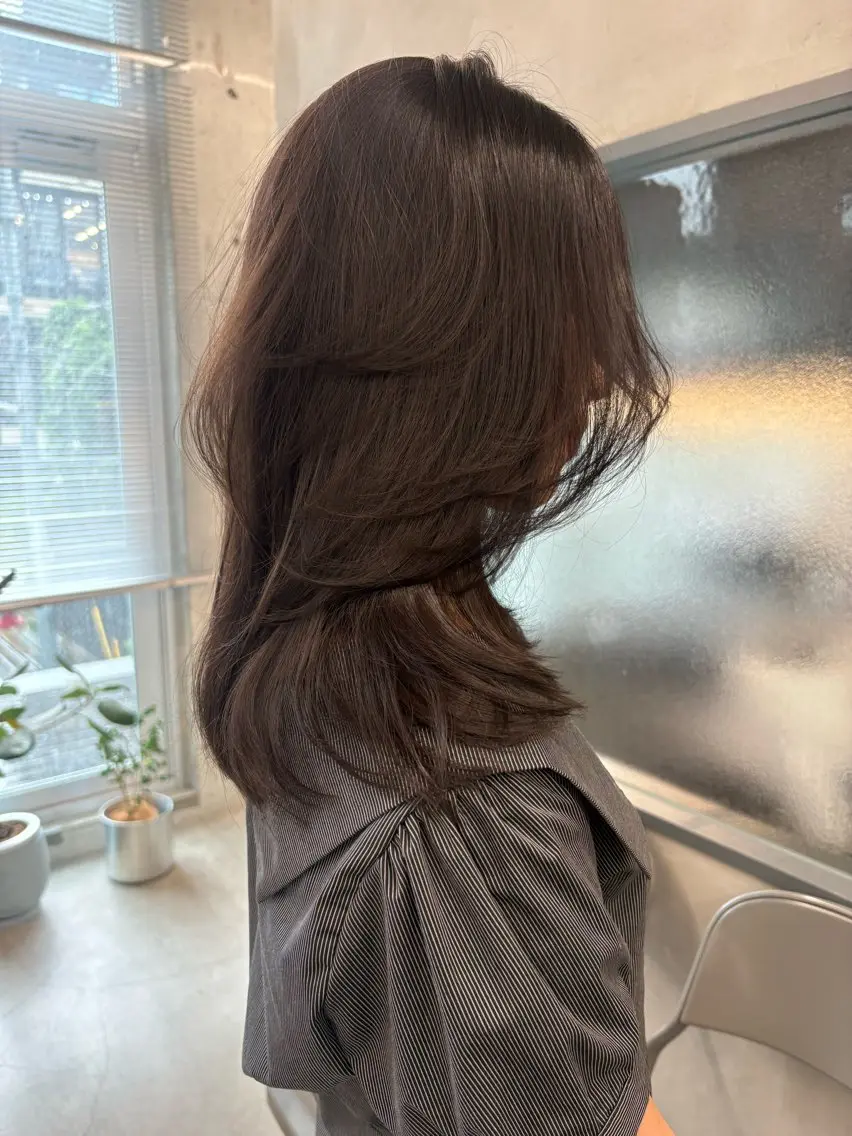 セミロング カラー カット ヘアカラー トリートメント Saki/レイヤー/ 柔らかカラーのヘアスタイル