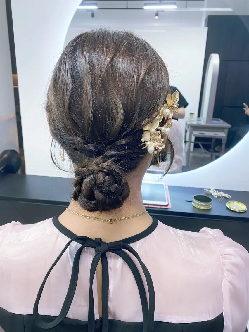 ヘアアレンジ 友田 千栄のヘアスタイル
