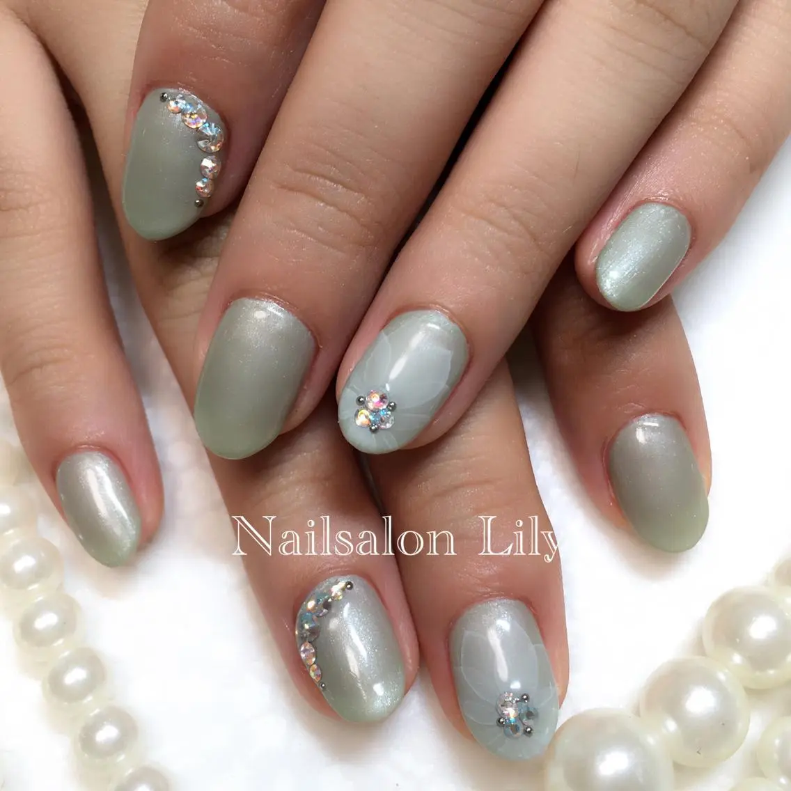 ネイル フラワーネイル Lily*nail 🌻Mii🌻のネイルデザイン