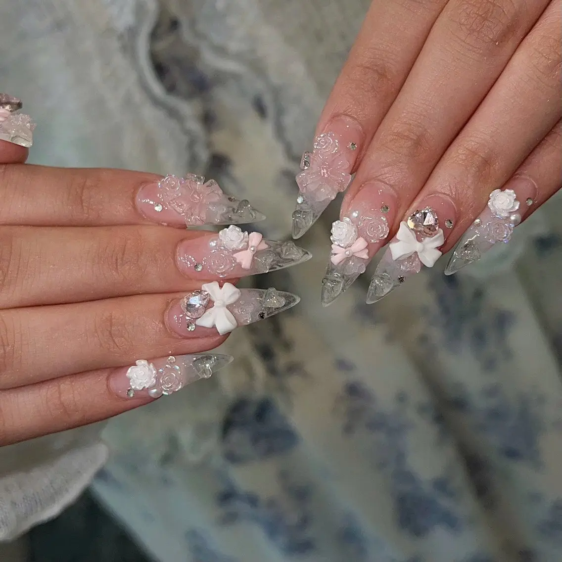 ネイル ガーリー ハート 韓国ネイル ニュアンスネイル リボン ハンドネイル Sora nail 長さ出し専門店のネイルデザイン