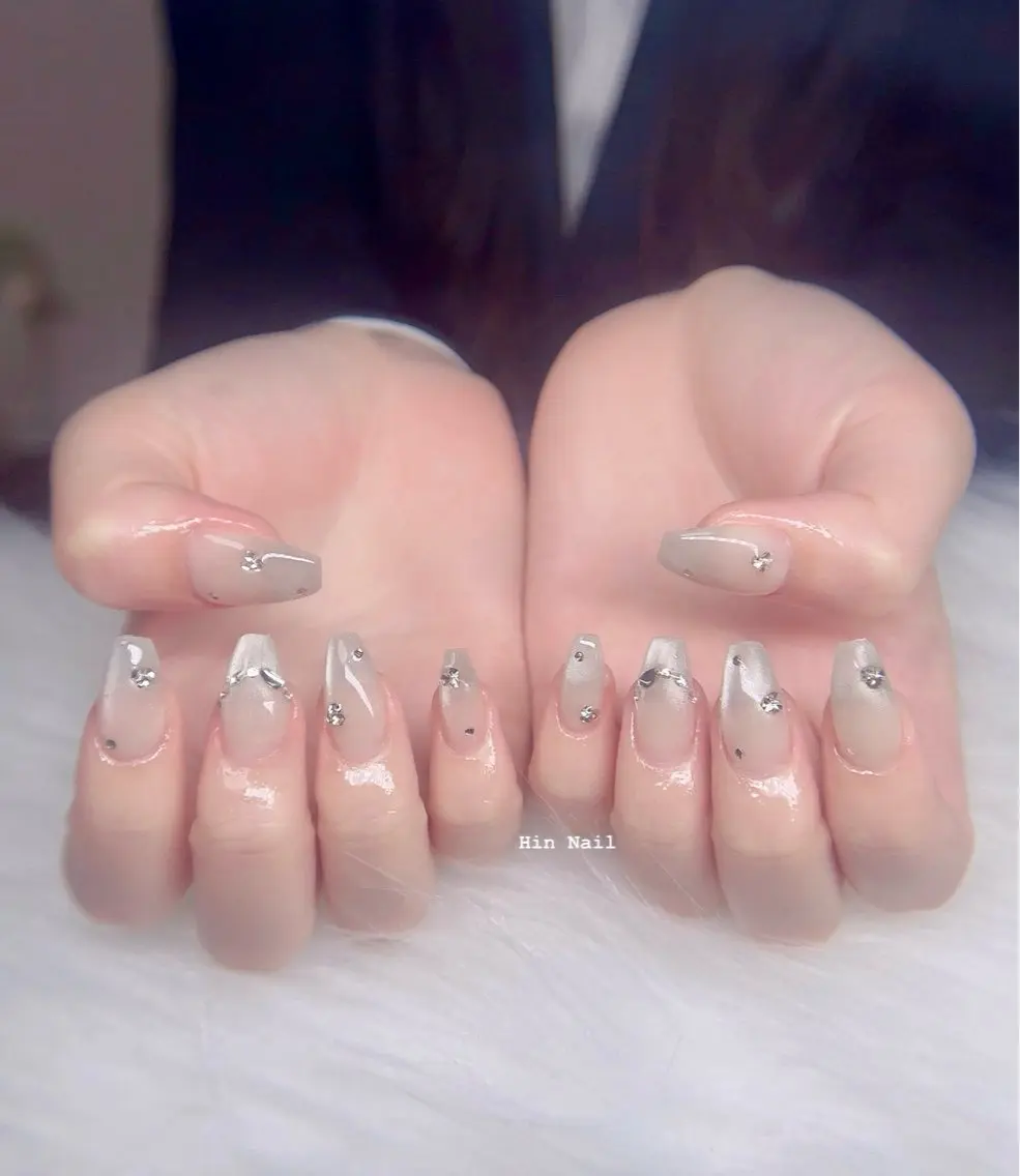 ネイル ハンドネイル HIN NAILのネイルデザイン