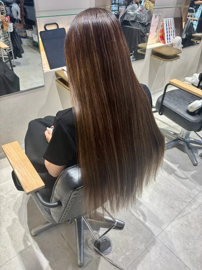 ロング ハイライト かわいい艶カラー🎀 ナカニシアチカのヘアスタイル