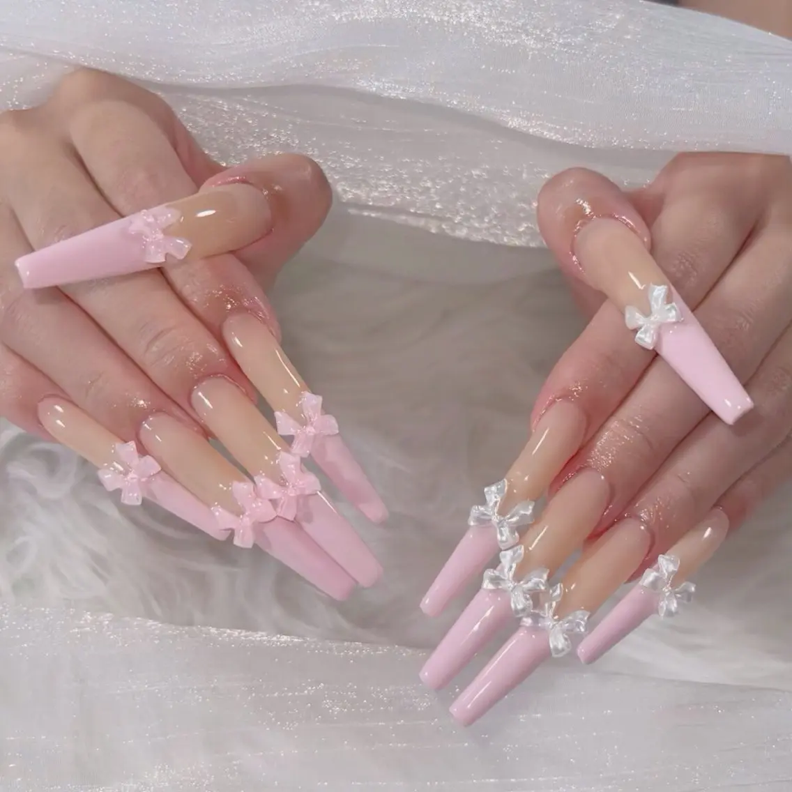 ネイル オーロラネイル 長さ出し フラッシュネイル フレンチネイル ジェルネイル ハンドネイル ハンドケア CiCi Nail Salonのネイルデザイン