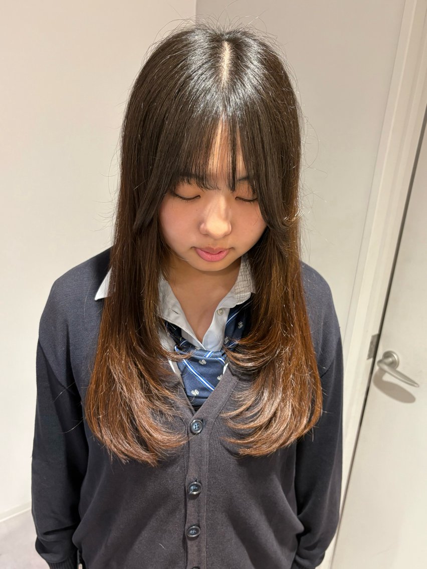 ロング 顔まわりレイヤー 顔周りカット レイヤーカット 藤田 小波のヘアスタイル