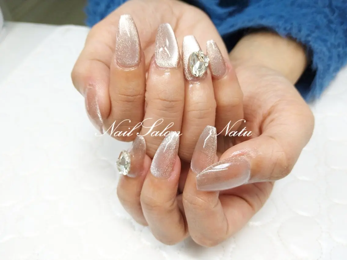 ネイル 長さ出し マグネットネイル nailsalon Natuのネイルデザイン
