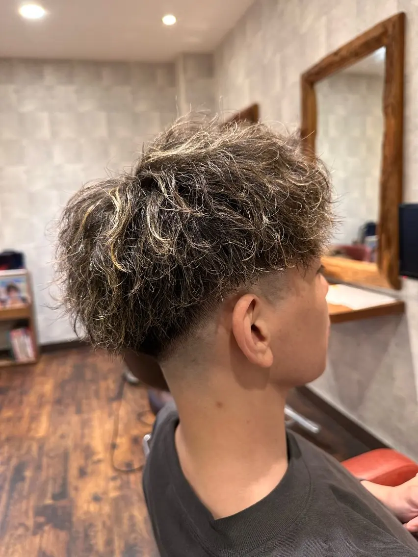 ショート カラー パーマ メンズ カット ヘアカラー メンズ特化⭕️ メンズ限定マサトのヘアスタイル