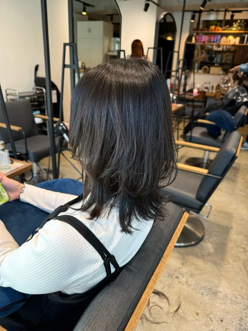 ミディアム カラー ダークグレー レイヤーカット レイヤー/大人ボブ 渡邉【日吉美容室】のヘアスタイル
