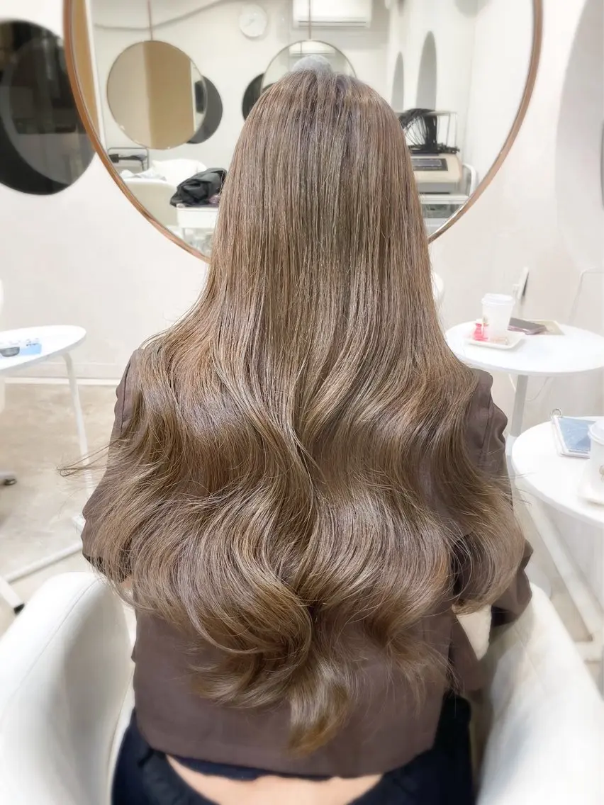 ロング カラー バレイヤージュ ベージュカラー ブリーチ ケアブリーチ ダブルカラー ヘアカラー トリートメント ミディアム/顔周り/ ベージュ🌼mayuのヘアスタイル