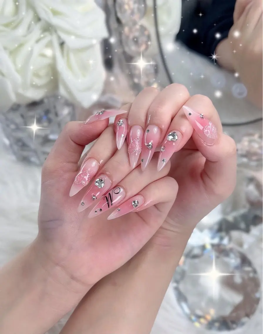 ネイル ハンドネイル ハンドケア Nova Nail Nambaのネイルデザイン