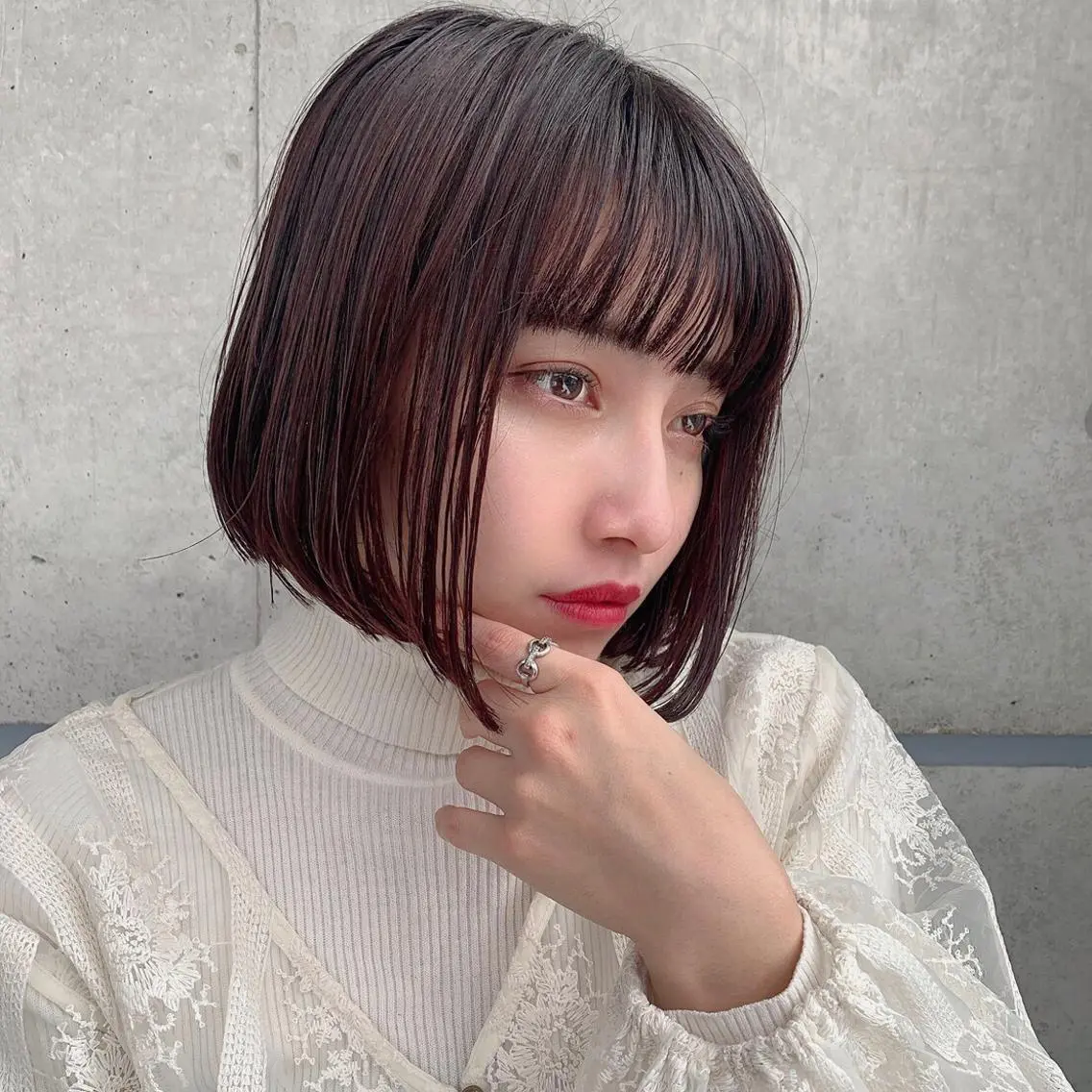 ショート カラー ボブ 大人っぽ韓国レディ レイヤー🤍渋谷のヘアスタイル