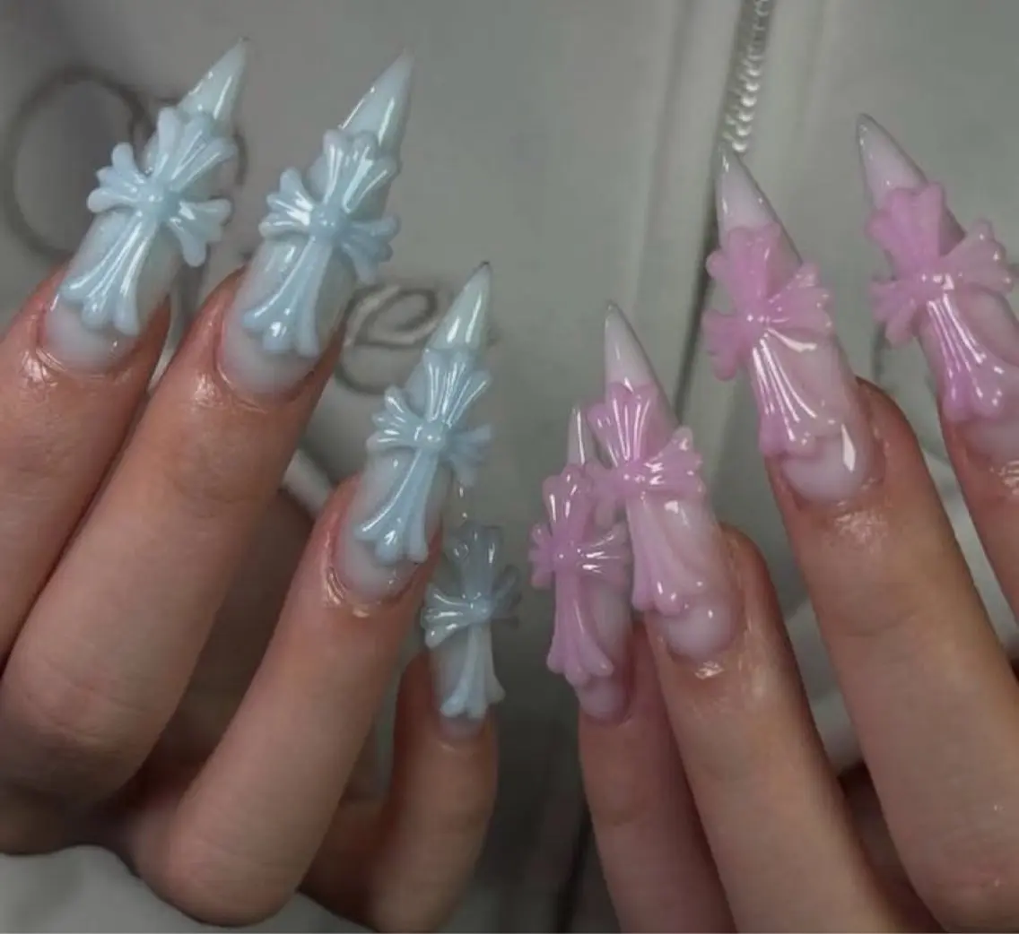 ネイル UMI ネイルサロン新宿🎀のネイルデザイン