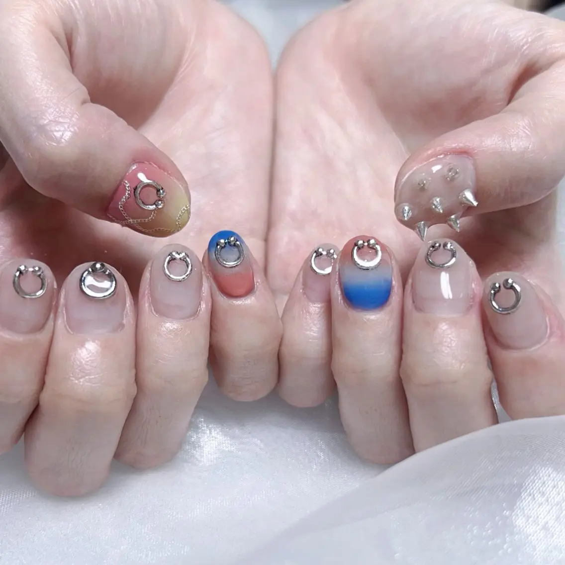 メンズ ネイル メンズ韓国風 アートネイル オーロラネイル ガーリー キラキラネイル ハンドネイル Nail salon 木にいるのネイルデザイン