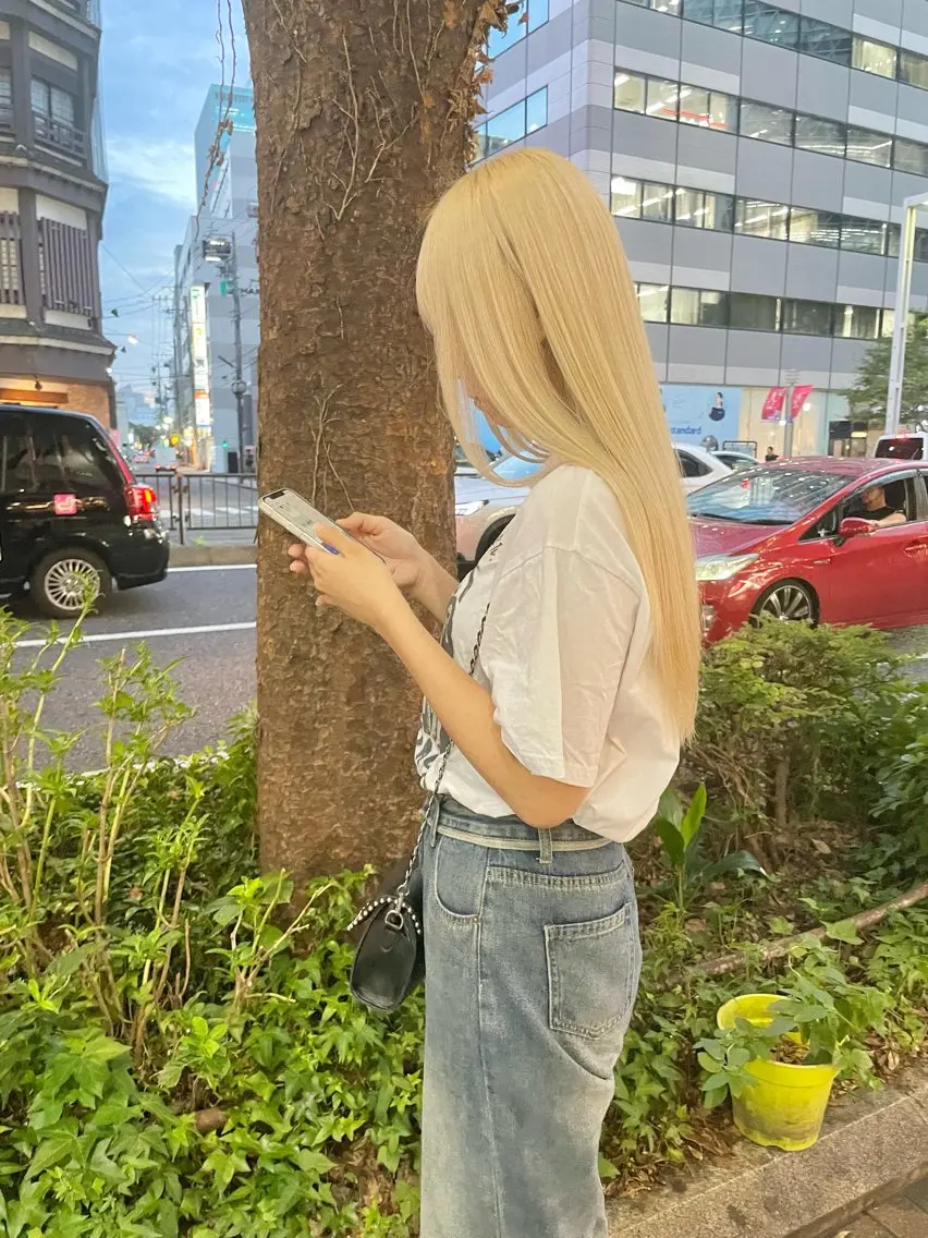 ロング インク 美容院のヘアスタイル