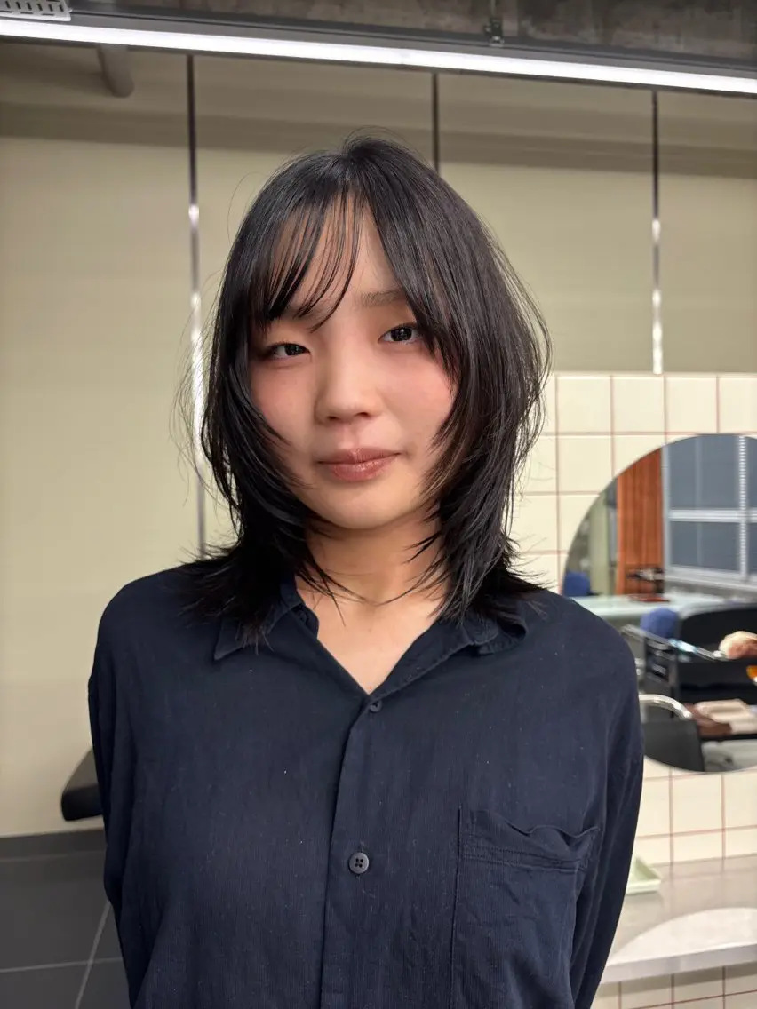 ミディアム カット BELLA ナナカのヘアスタイル