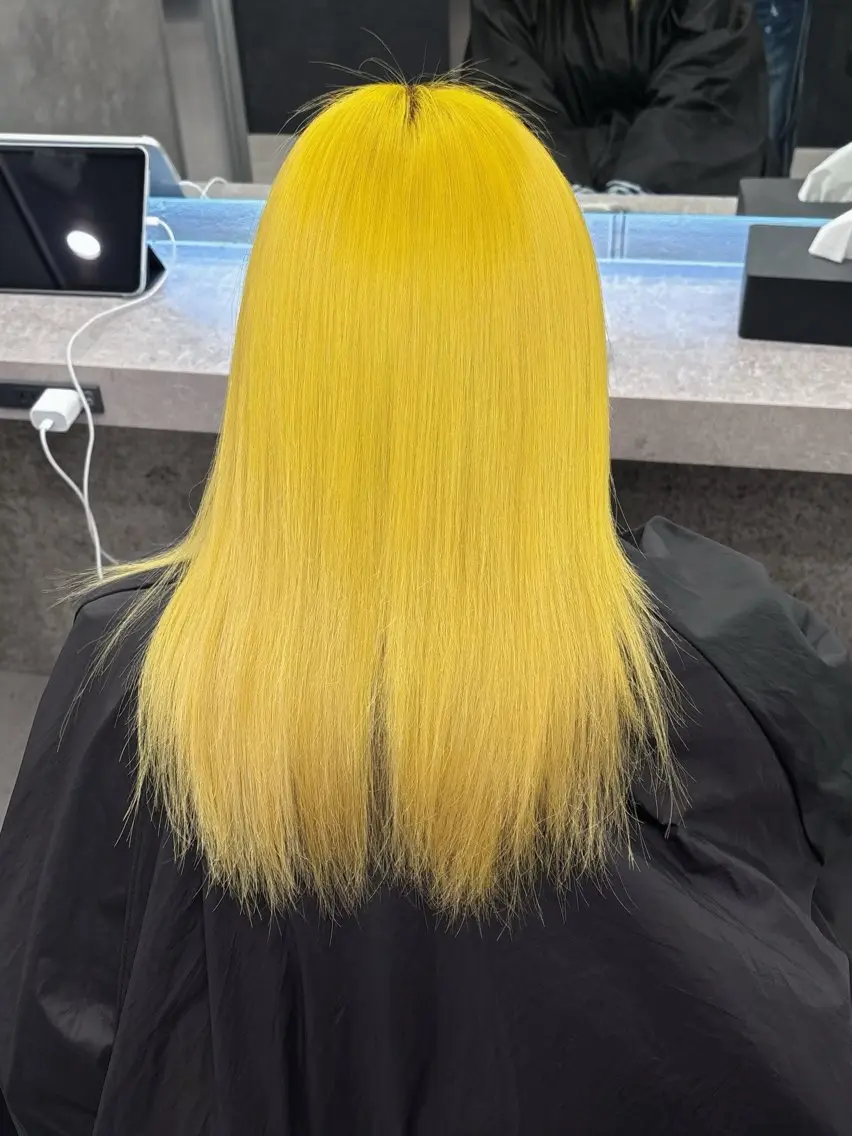 カラー 伊藤 陽菜のヘアスタイル