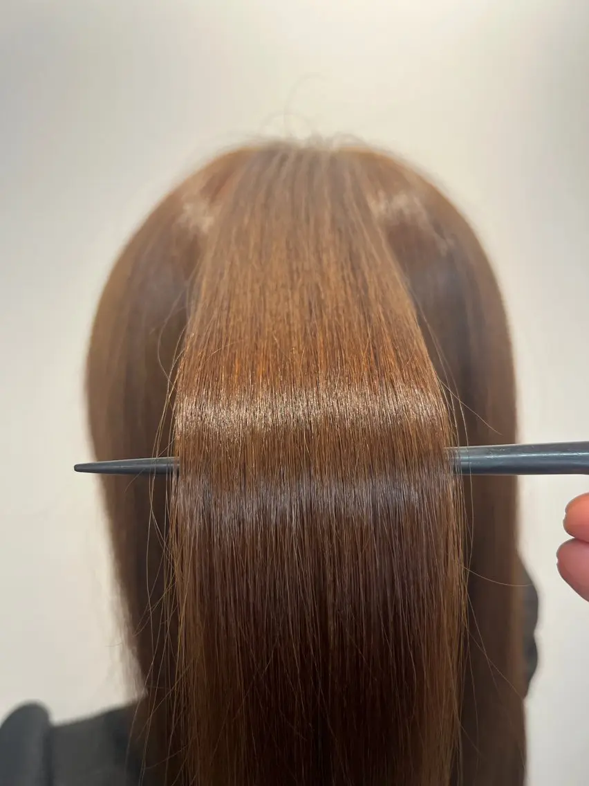 カラー 鶴田 瑠夏のヘアスタイル