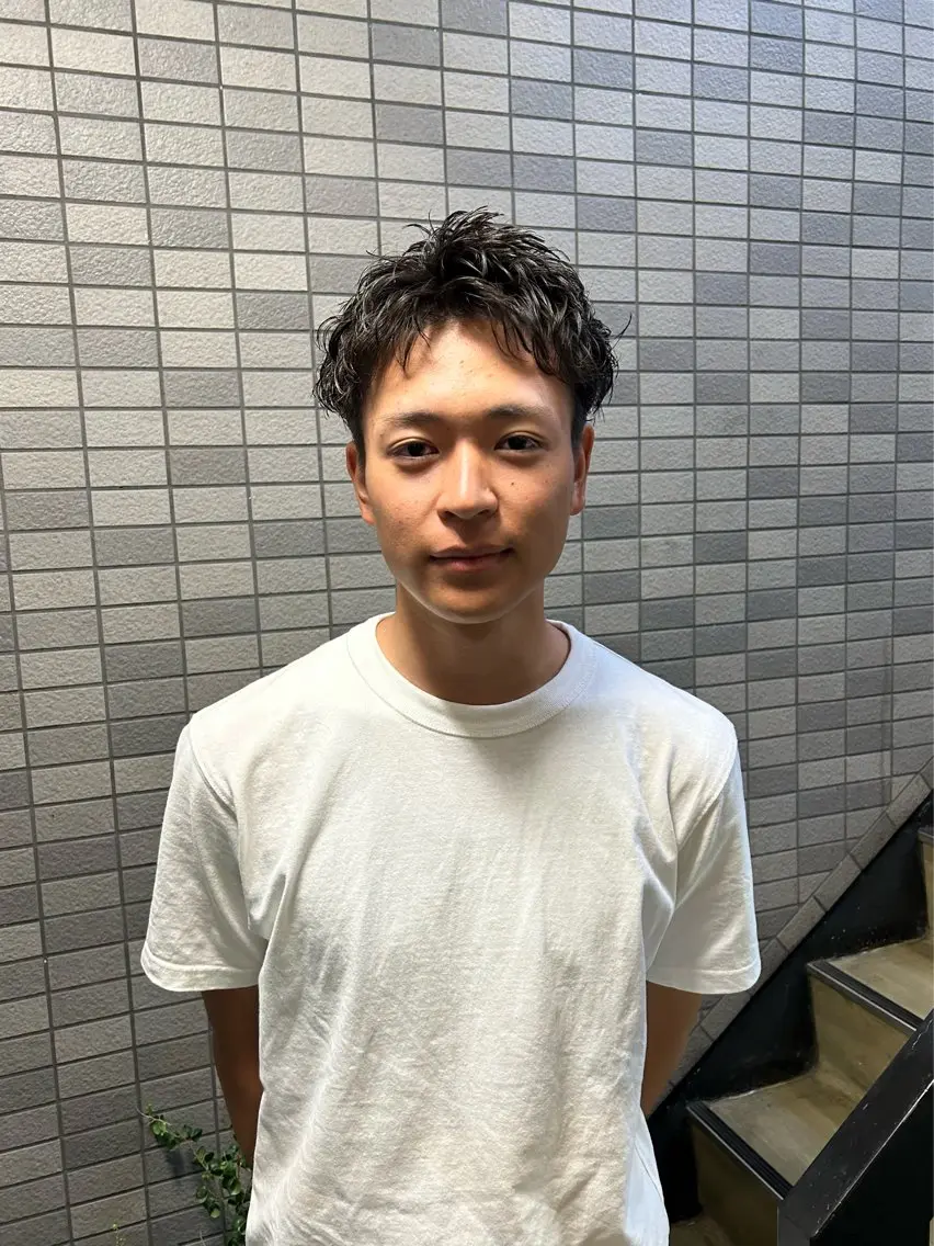 ショート パーマ メンズ メンズブリーチ メンズハイライト メンズインナーカラー メンズパーマ プードルパーマ カット 💈メンズ短髪特化 ✂︎伊藤大輝💈のヘアスタイル