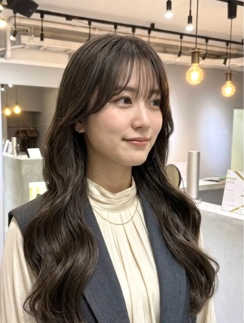 ロング カラー ブリーチ 透明感カラー グレージュ ブリーチなしカラー カット ヘアカラー トリートメント 似合わせ特化/ itta𓂃🫧のヘアスタイル