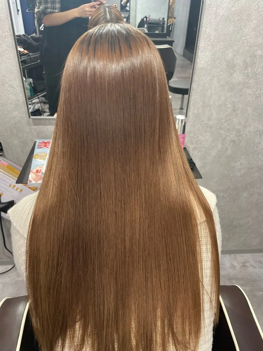ロング トリートメント 韓国風レイヤーカラー ライムのヘアスタイル