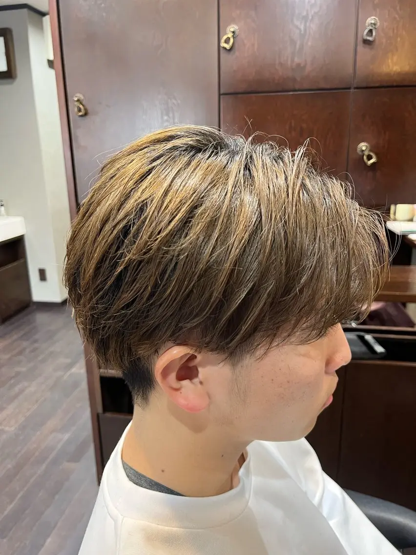 ショート ヘアカラー トリートメント 中村 飛成のヘアスタイル