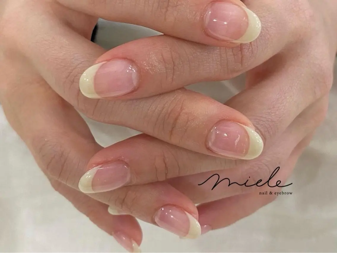 ネイル ハンドネイル miele【ミエレ】 海外シンプルデザインのネイルデザイン
