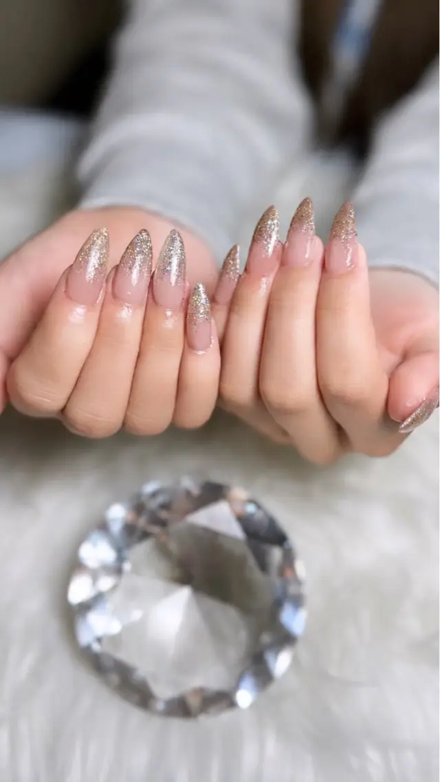 ネイル ハンドネイル 藤原 莉紅のネイルデザイン