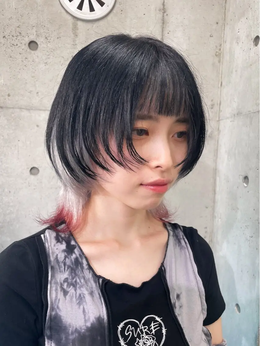 ミディアム カット ヘアカラー ハイトーン/ブリーチ /ウルフ⛓️MAKIのヘアスタイル