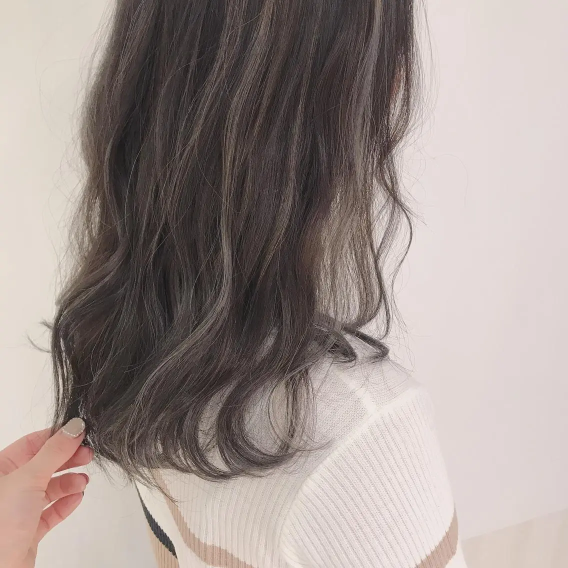 セミロング カラー ヘアアレンジ ハイライトカラー 3Dハイライト ハイライト YUI𓍯ｴｸｽﾃ /ﾆｭｱﾝｽｶﾗｰのヘアスタイル