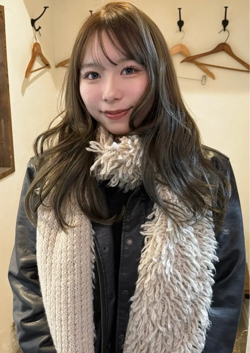 ロング ヘアカラー Miyazaki Minoriのヘアスタイル