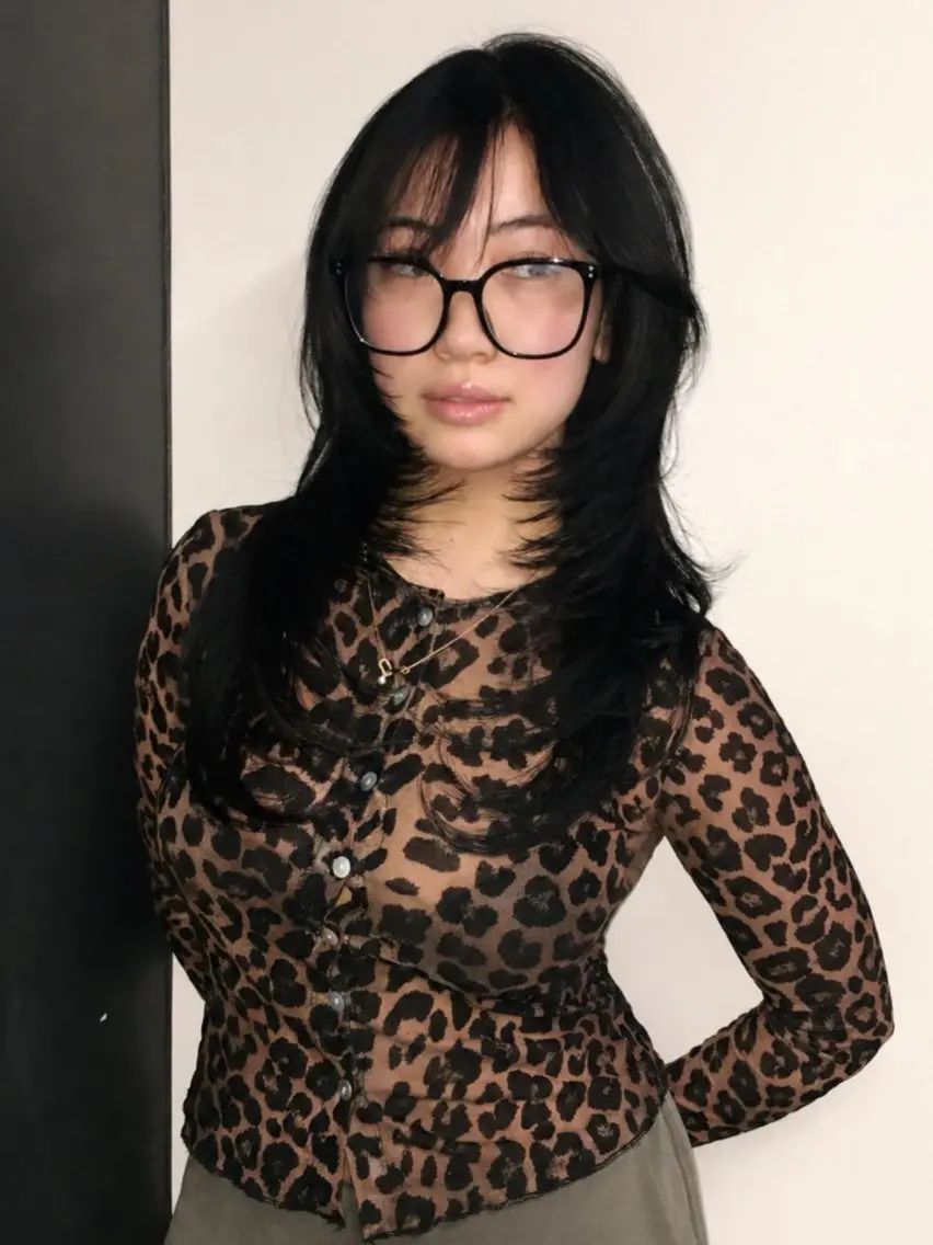 ロング ロングレイヤー 顔まわりレイヤー レイヤーカット ロング ウルフカット カット ヘアカラー 奈良 伶華のヘアスタイル