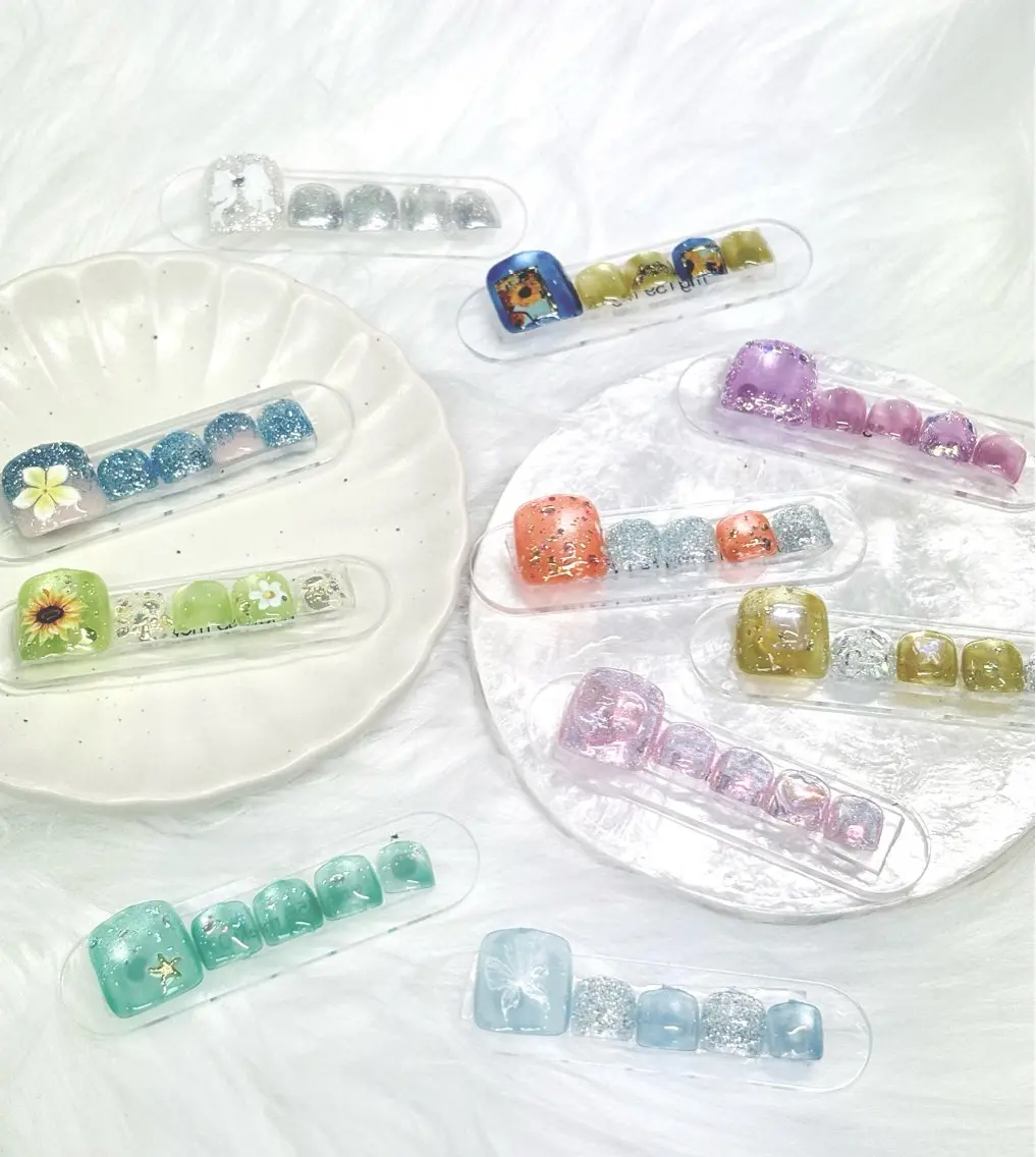 ネイル フットネイル キラキラネイル 夏ネイル Hal nail立川 *yuunaのネイルデザイン