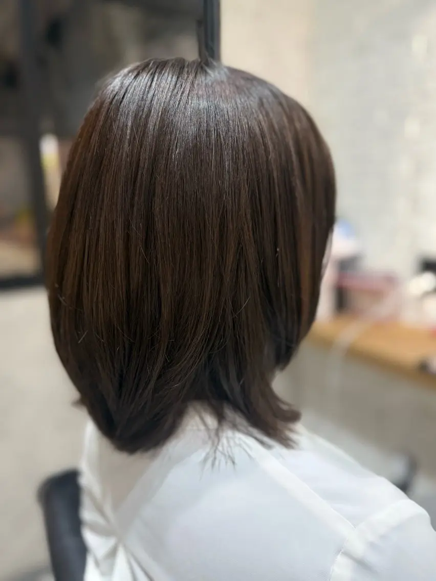 ミディアム カラー アッシュ アッシュブラウン ブラウンカラー 佐藤 佑美香のヘアスタイル