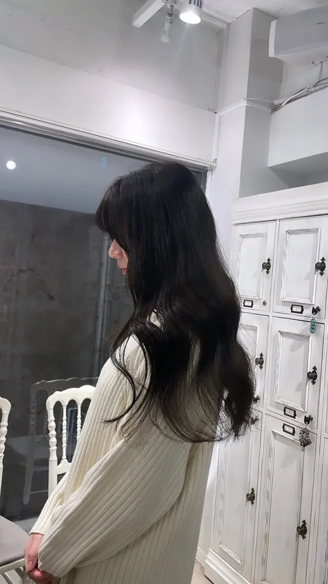 ロング カラー 透明感カラー CreBiA🎀 ayaのマツエク・マツパデザイン