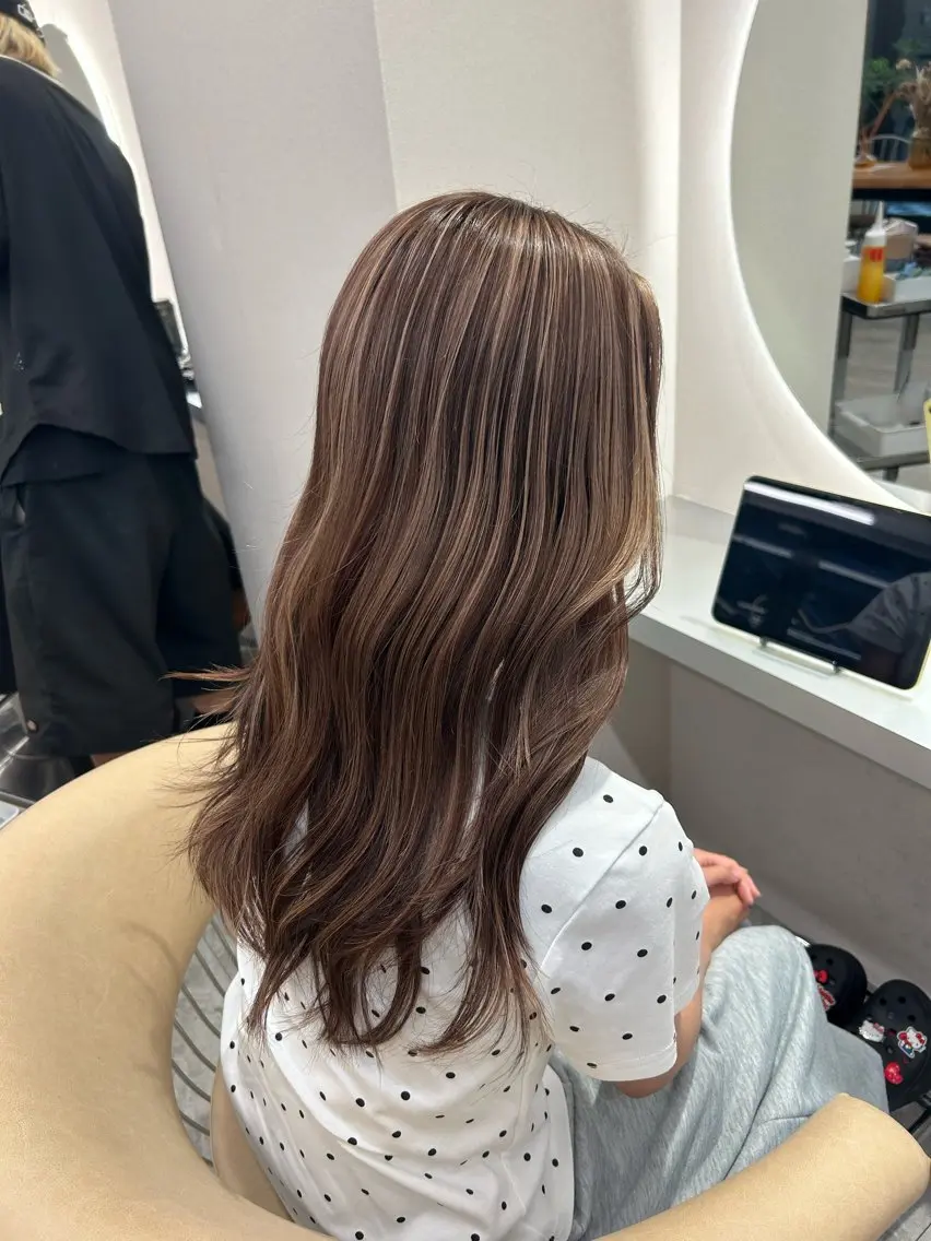 ロング ハイライト ヘアカラー 🌴海外ハイライト 🌴KUREA🌴のヘアスタイル