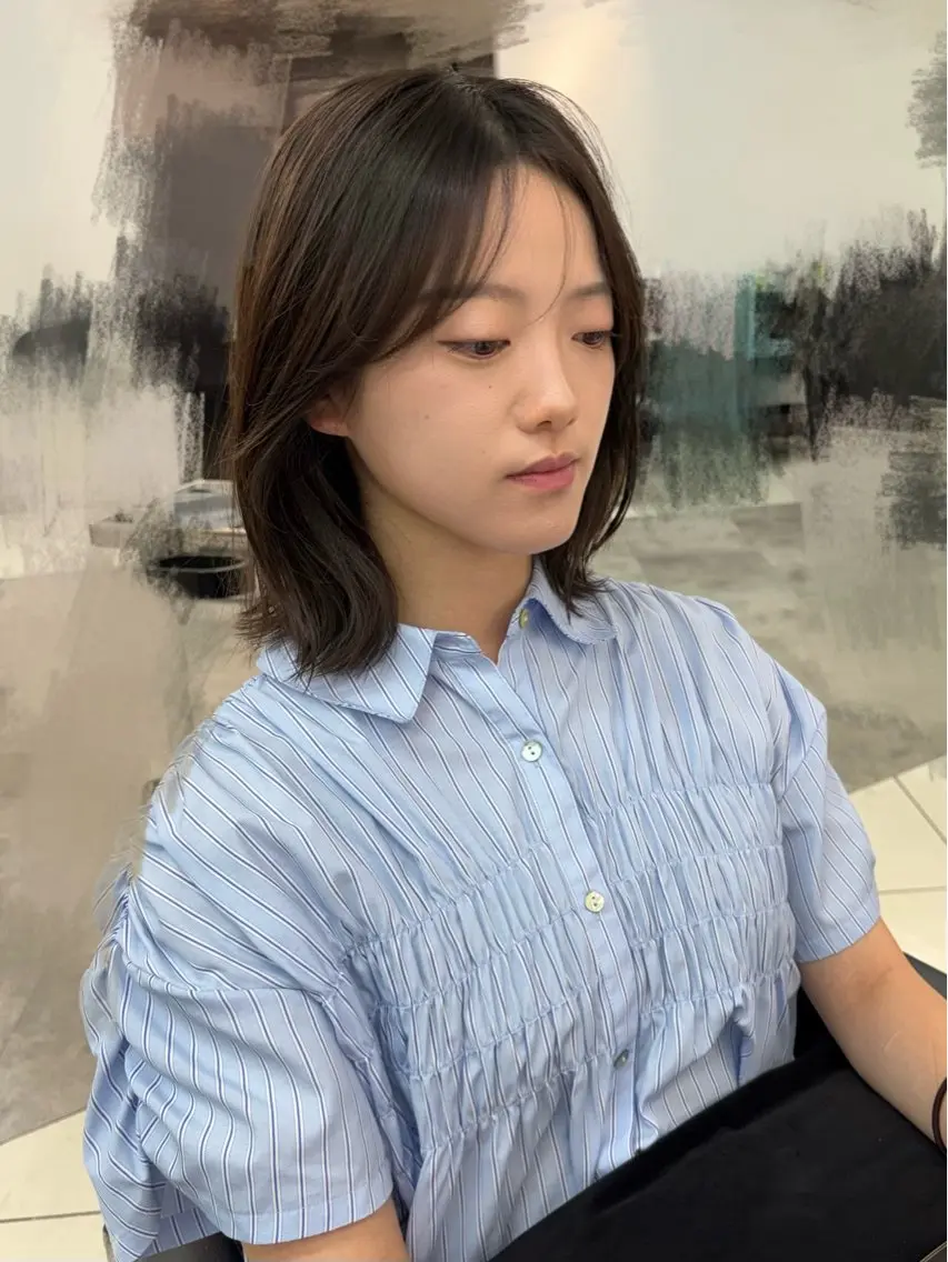 ショート カラー ヘアアレンジ カット ヘアカラー トリートメント ボブ/透明感ベージュ 🫧クルミ🌟のヘアスタイル
