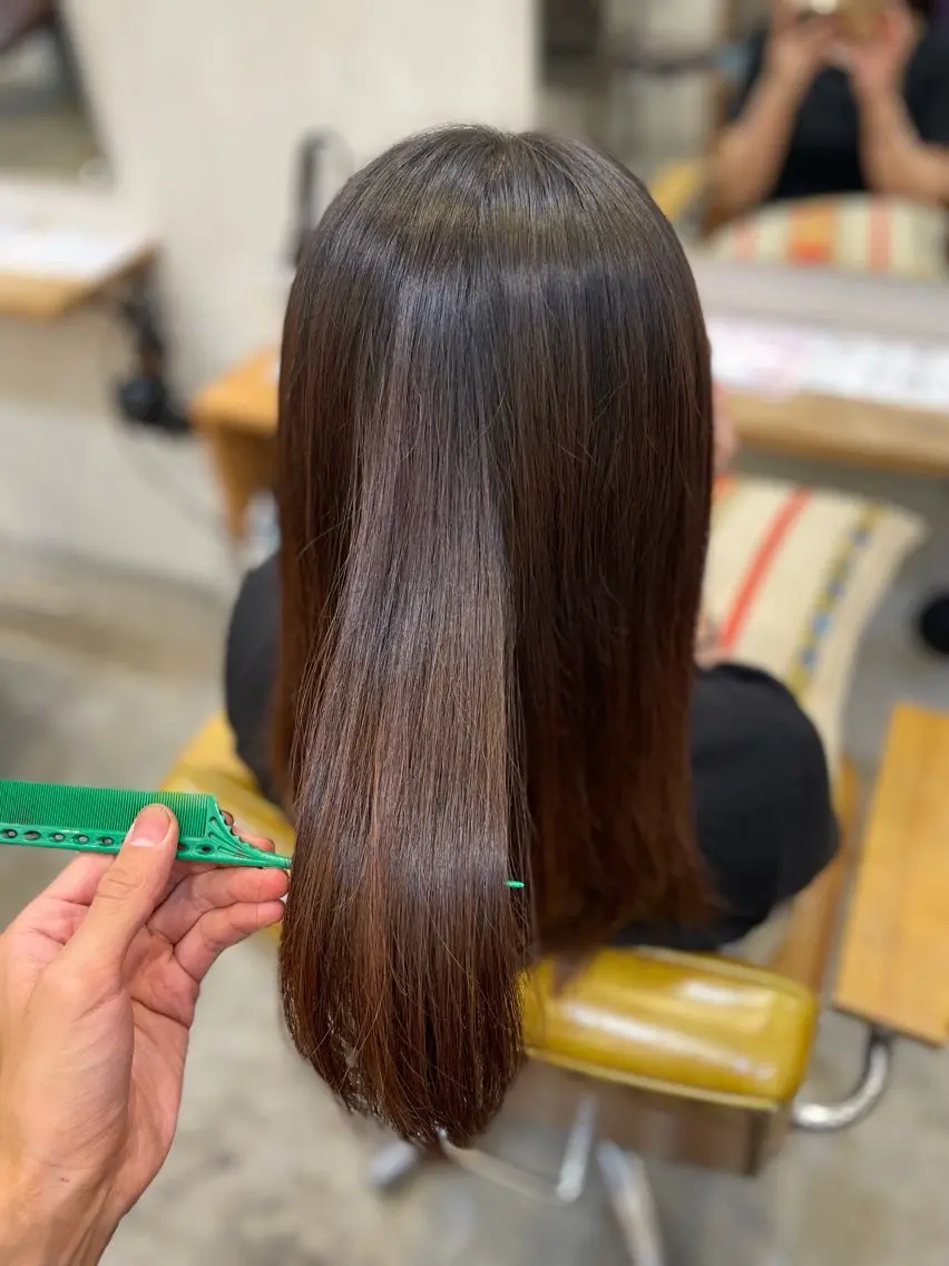 ロング ロングレイヤー ／米澤凌華のヘアスタイル