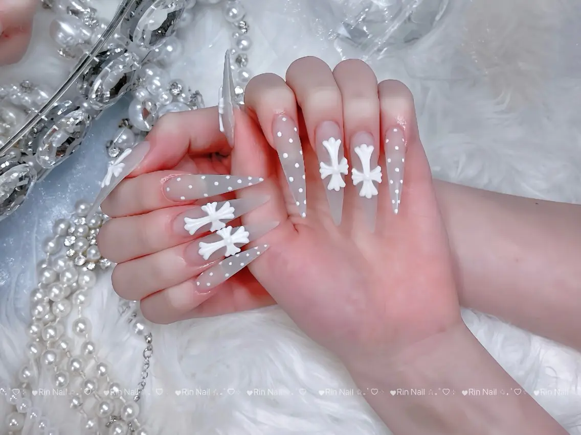 ネイル オーロラネイル チークネイル 桜ネイル クリアネイル ドット ハンドネイル Rin Nail Shinokuboのネイルデザイン