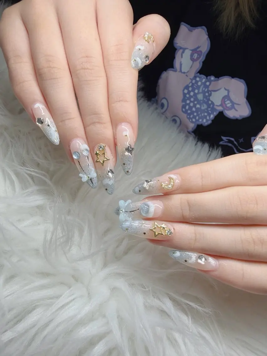 ネイル Lee Nailsのネイルデザイン
