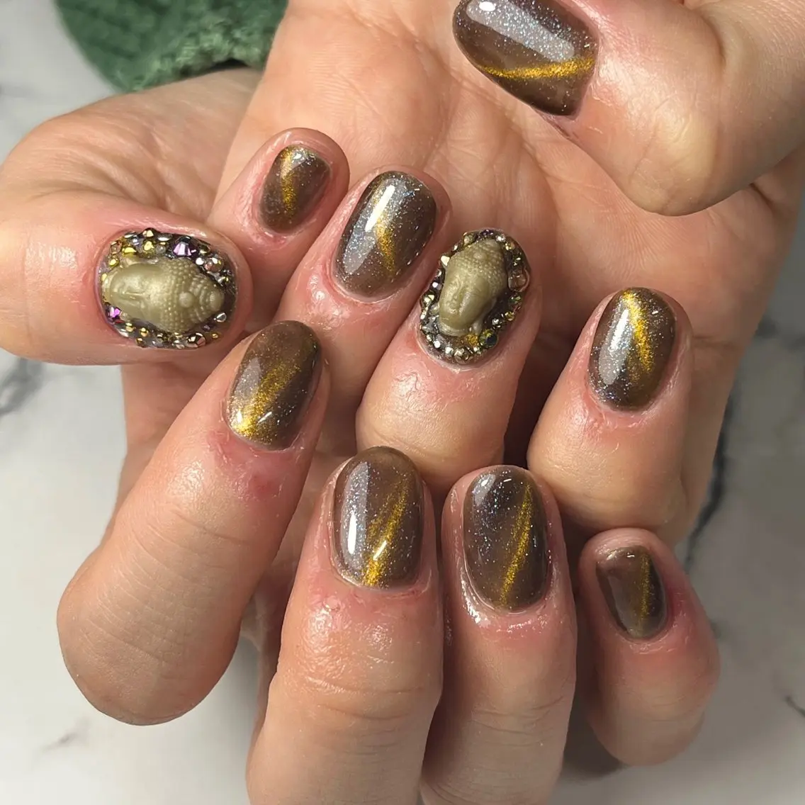 ネイル マグネットネイル ワンカラーネイル 黄色 ハンドネイル NAIL NOWのネイルデザイン