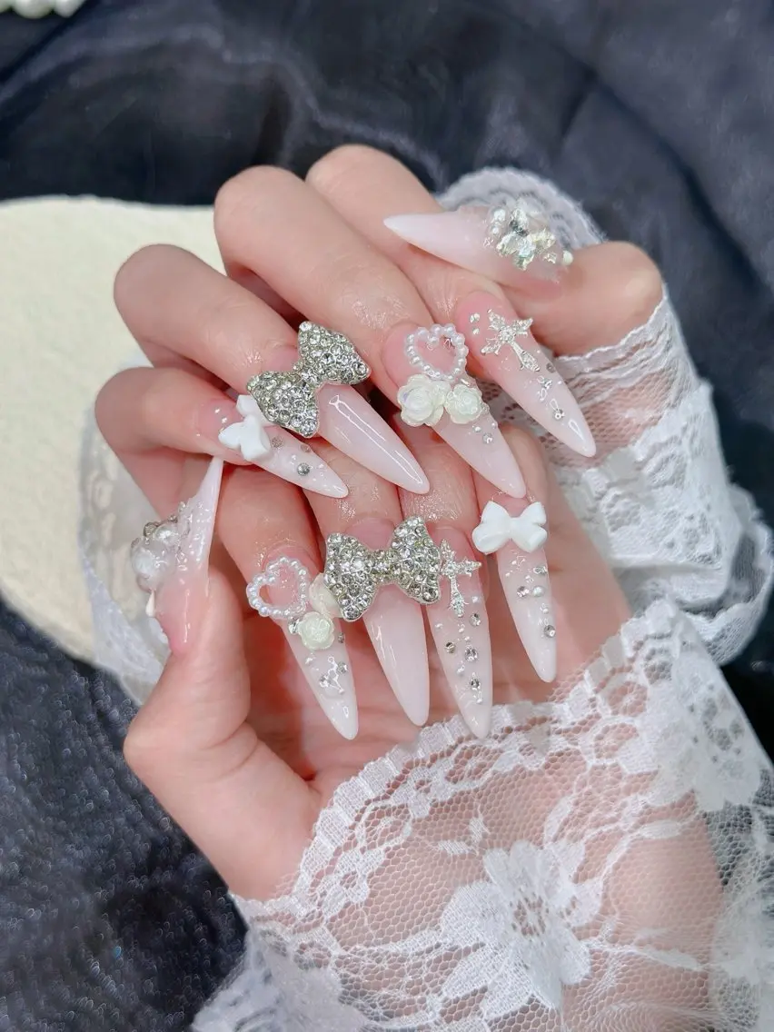 ネイル ハンドネイル Ami Nailのネイルデザイン