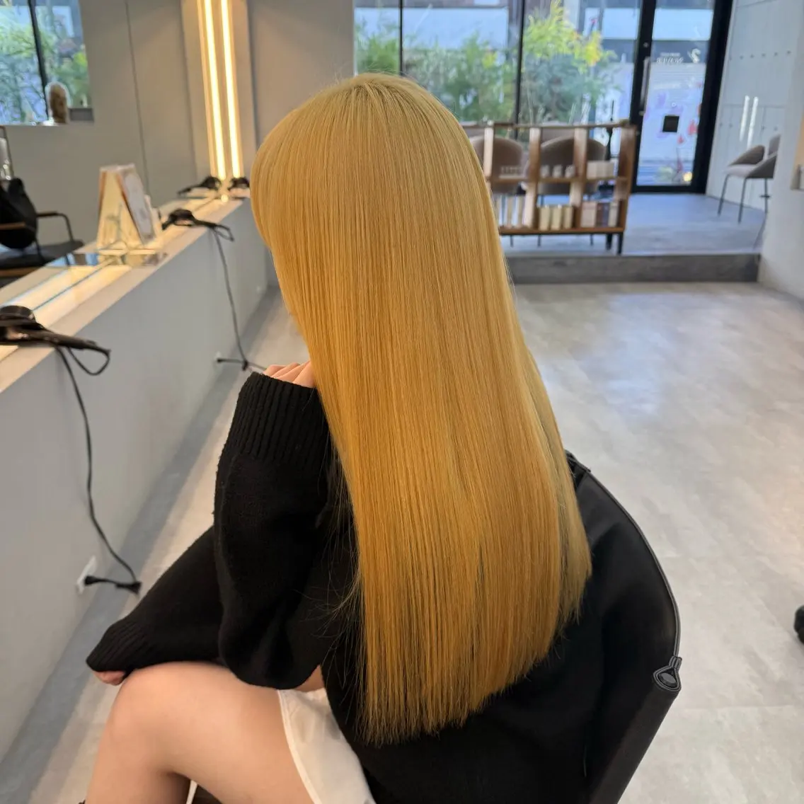 カラー ブリーチ 抜きっぱなしブロンド ブロンド wuvhair/ あかりのヘアスタイル